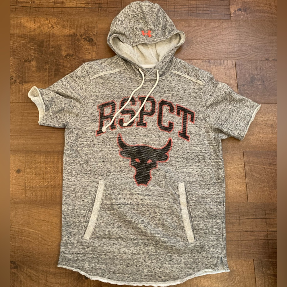 Under Armour Project Rock Heather Gray Hoodie Short Sleeve Respect Bull Men’s S